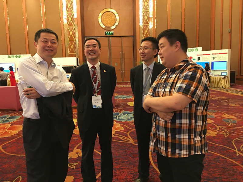 领导们_副本.jpg 领导们_副本.jpg