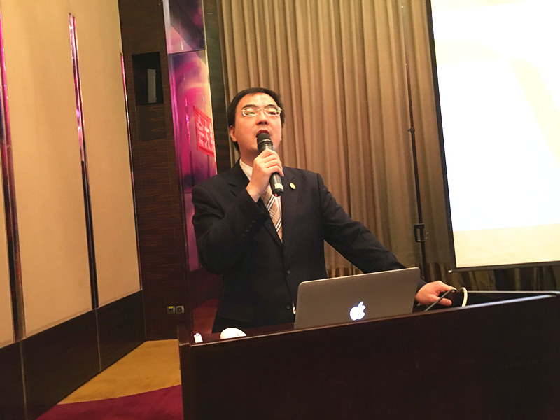 董总.jpg 董总.jpg