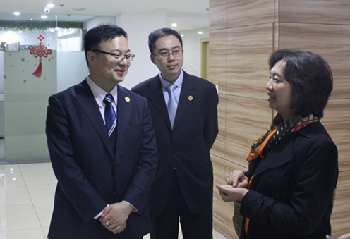 参观.jpg 参观.jpg