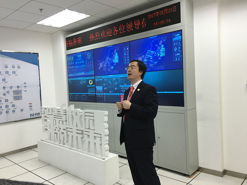 董总_副本.jpg 董总_副本.jpg